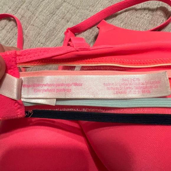 PINK Victoria Secret Bra - Picture 2 of 2